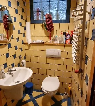 W Komornikach ホームステイ コモルニキ