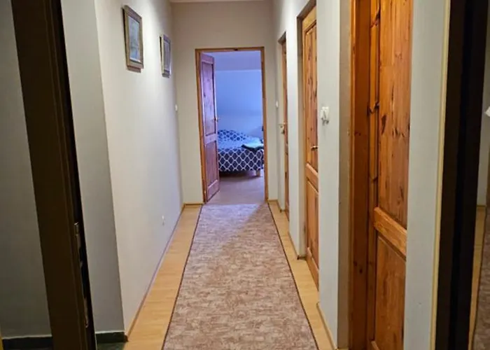 W Komornikach Rum i privatbostad *